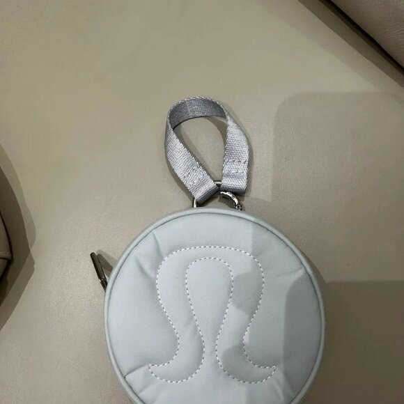lululemon coin pouch - Picture 1 of 4
